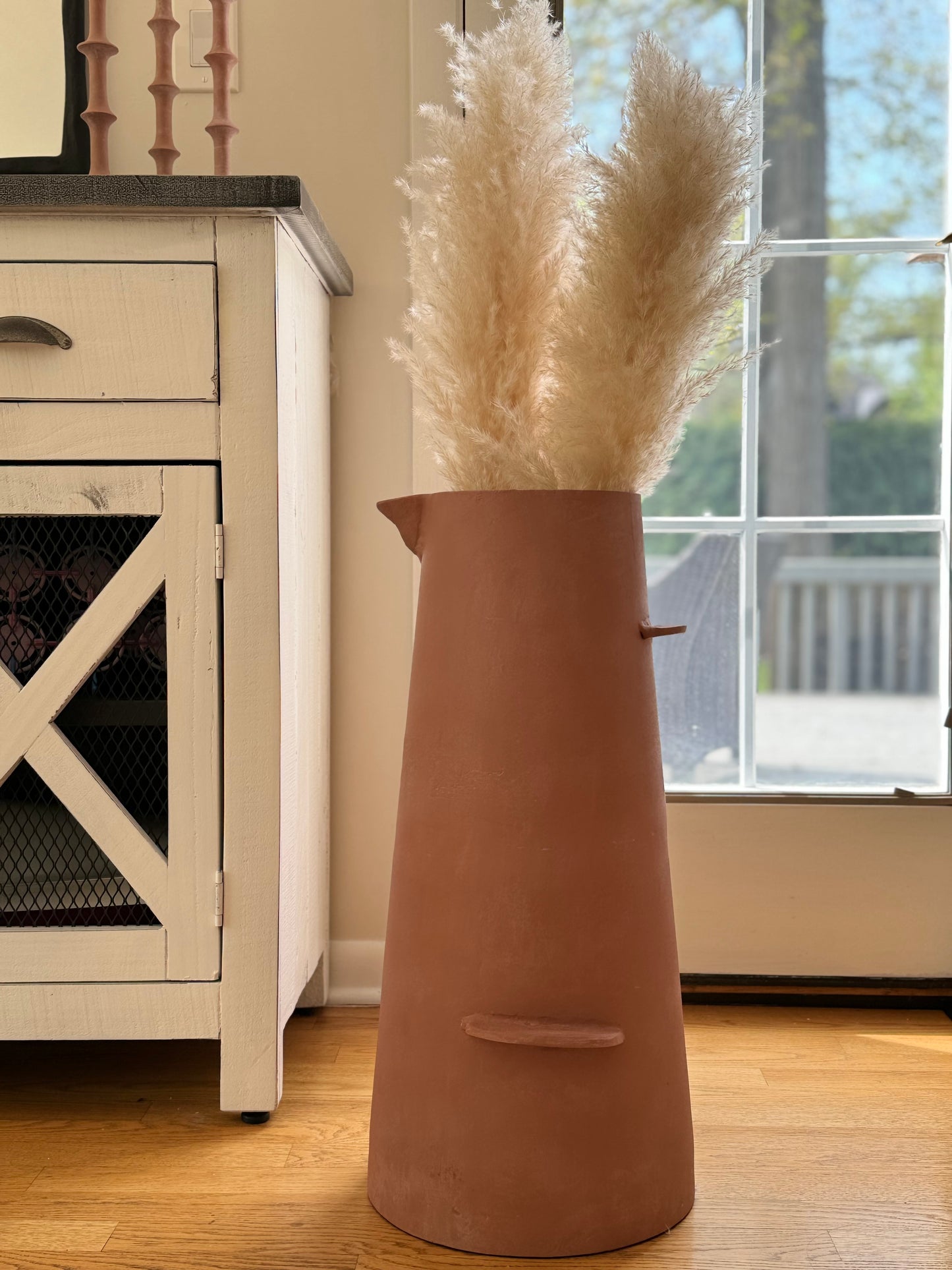 Wholesale Floor Vase Tall Vase Unique Vase Modern Farmhouse Vase for Fresh or Dried Flowers Decor Gift Home Porch Decor Indoor & Outdoor Pitcher Vase (Copy)