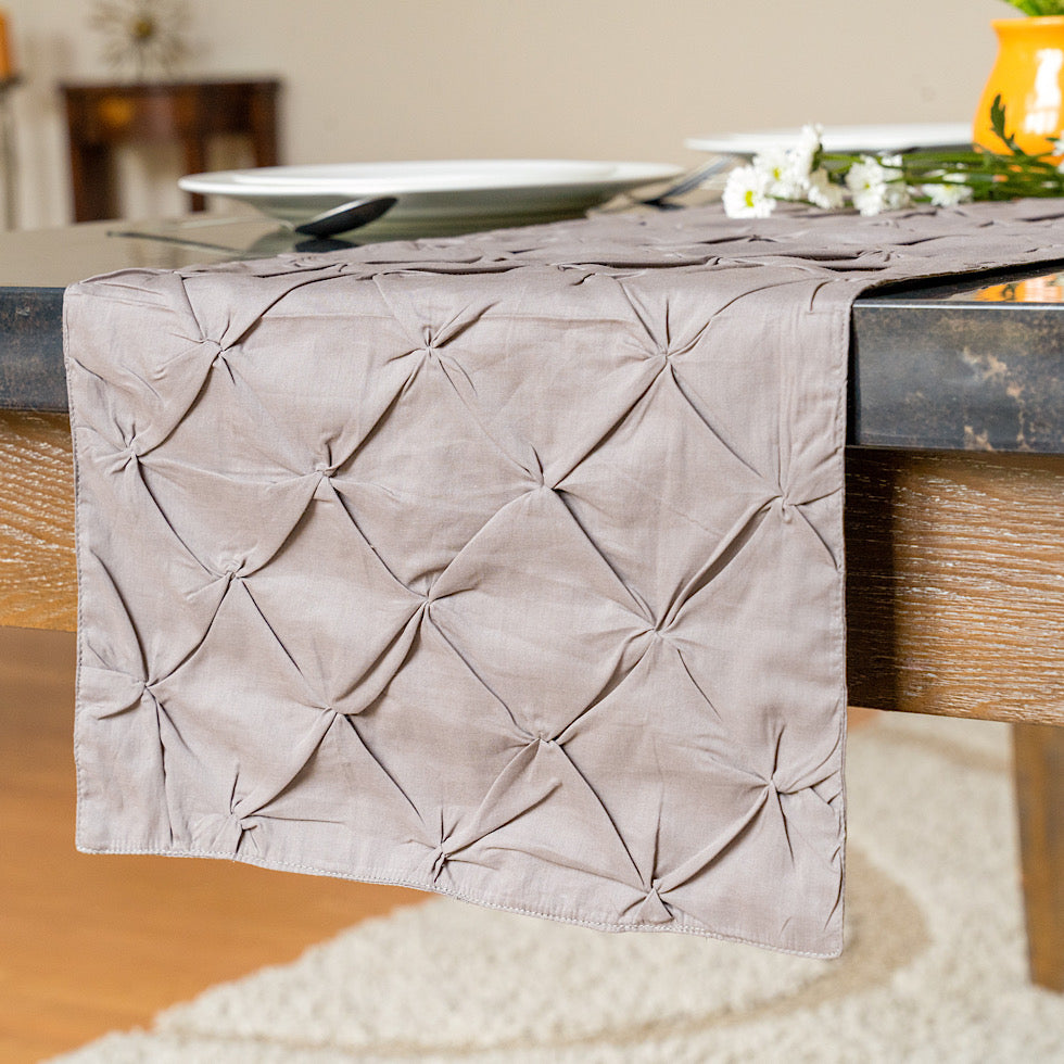 Amara Table Runner
