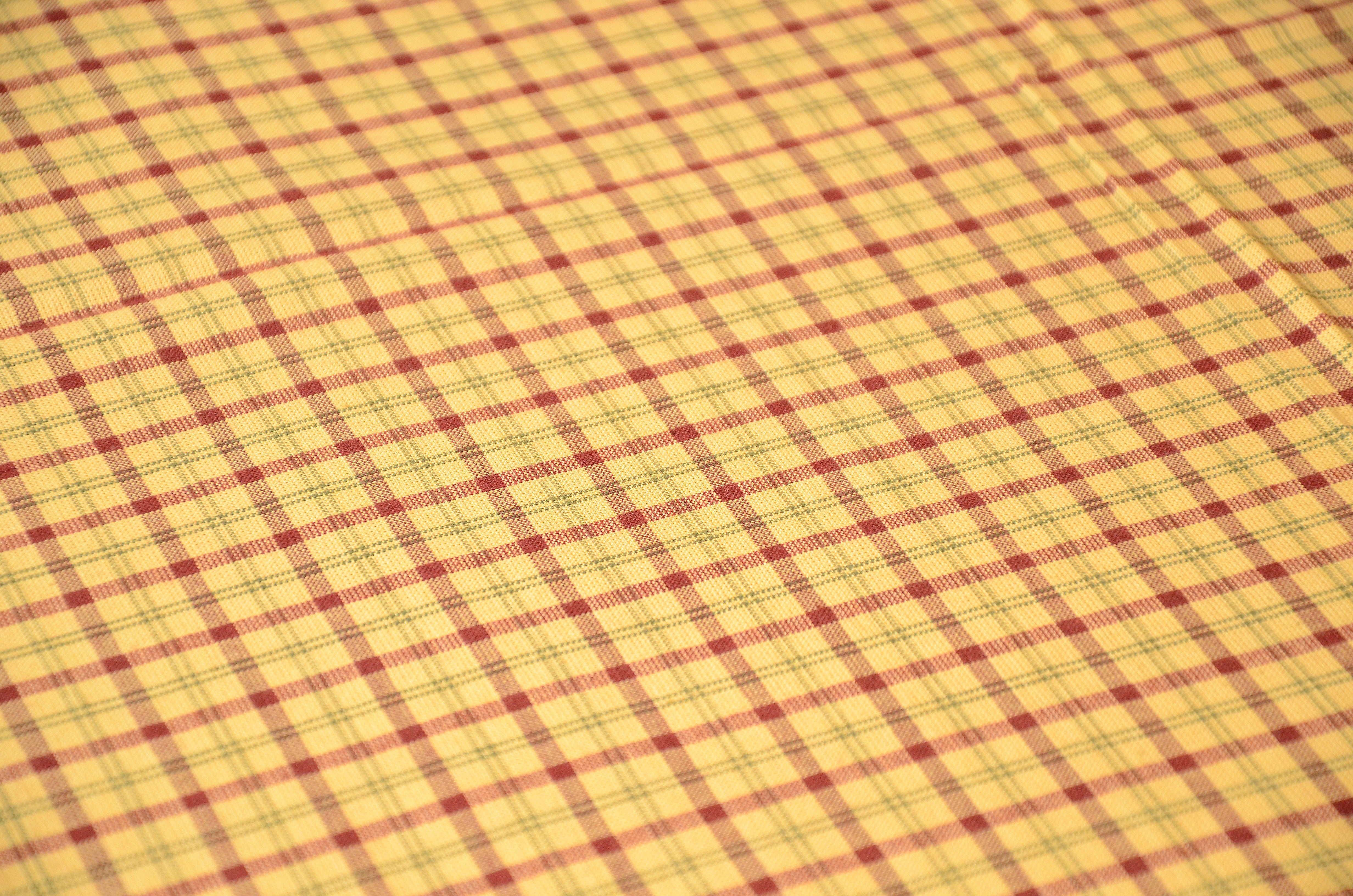 Dyna Tablecloth
