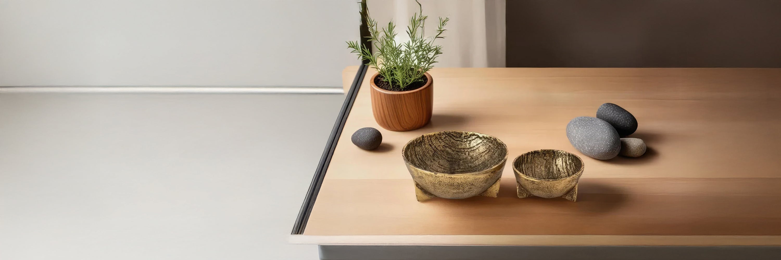 Decorative Trays & Bowls