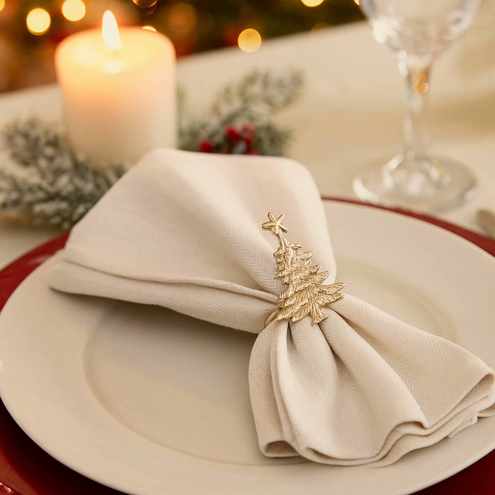 Silver Christmas Tree Napkin Rings – Set of 4 Metal Festive Table Accessories
